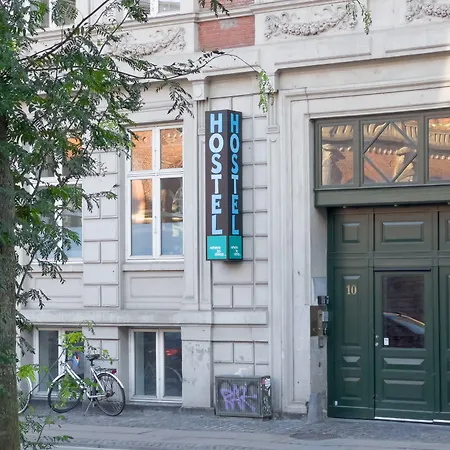 Hotel Where To Sleep 2*