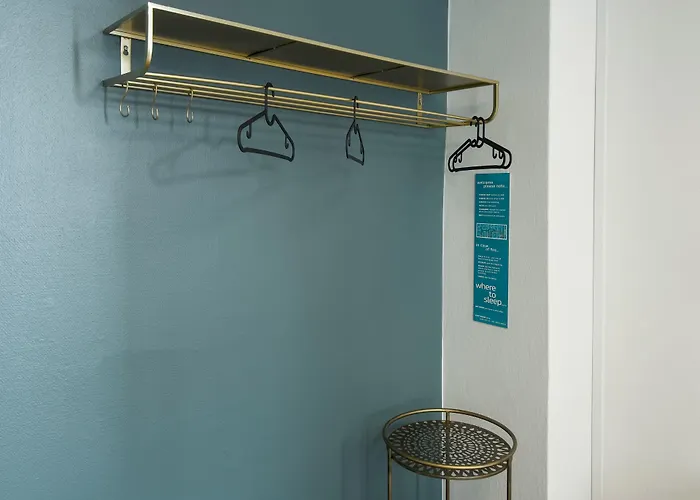 Hotel Where To Sleep