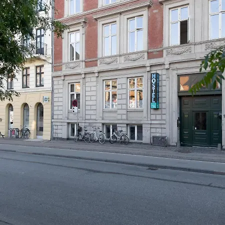 Hotel Where To Sleep 2*