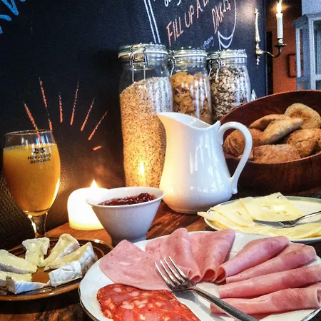 Hotel Where To Sleep 2*