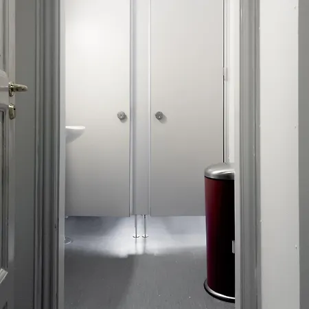Hotel Where To Sleep 2*