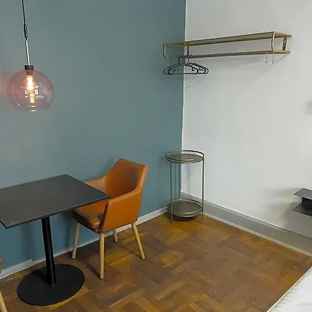 Hotel Where To Sleep