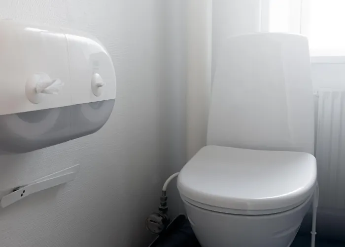 호텔 Where To Sleep 2*