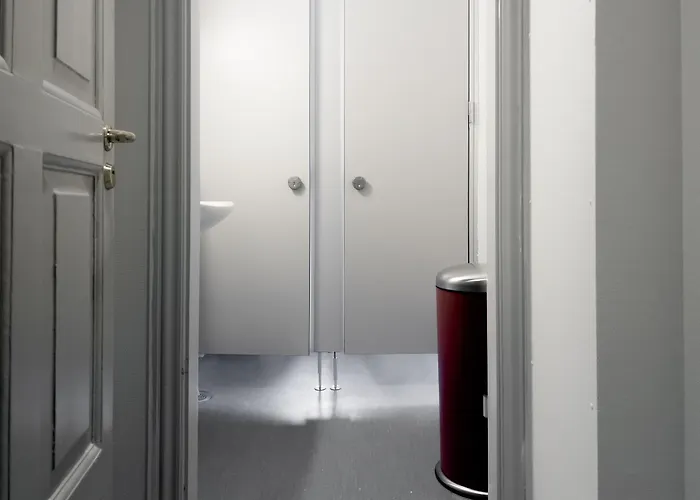 Hotell Where To Sleep 2*