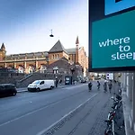 Where To Sleep 酒店 2*
