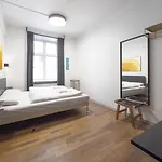 Szálloda Where To Sleep 2*